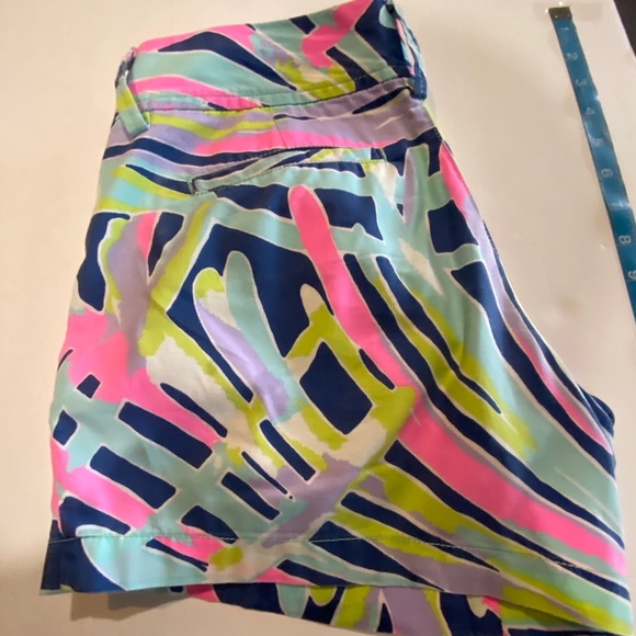 Lilly Pulitzer The Callahan Shorts Size 4 - Picture 3 of 10